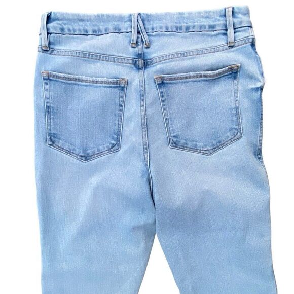 GOOD AMERICAN Good Classic Straight Leg Jeans Light Blue Distressed Size 10/30 - Picture 4 of 6